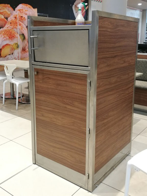 Mueble Basurero Bandejero – Mae