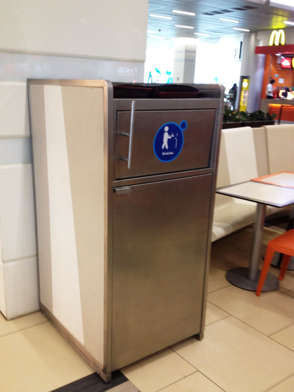 Mueble Basurero Bandejero – Mall Costanera Center